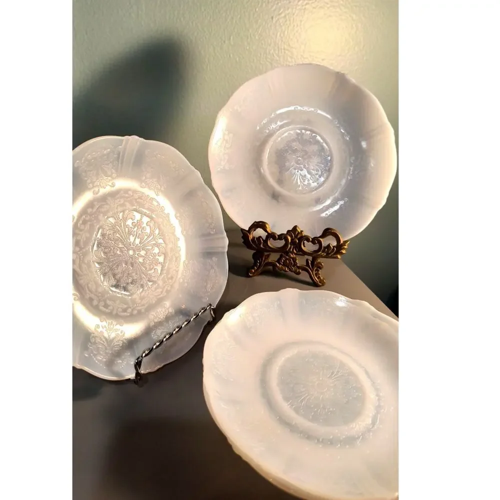847. Set of 4 Milk Glass Monex Sweetheart Macbeth Evans Saucers